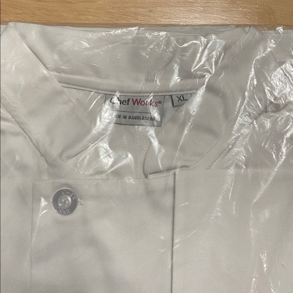 CHEF WORKS Unisex XL Double Breasted Chef Jacket in package NWT Color White
